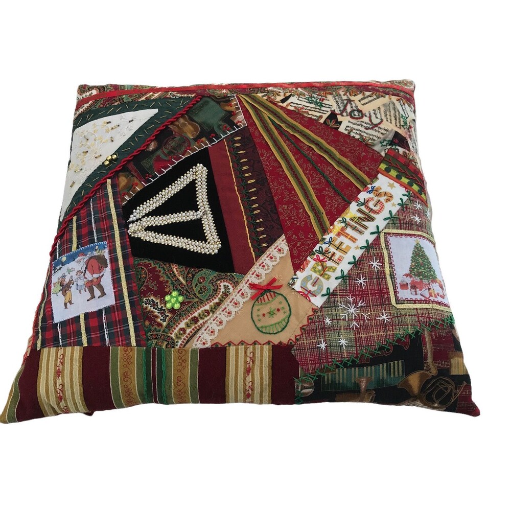 Throw Pillow 16 x 16 Red Green Gold Black Christmas Quilted  Velvet Pearls